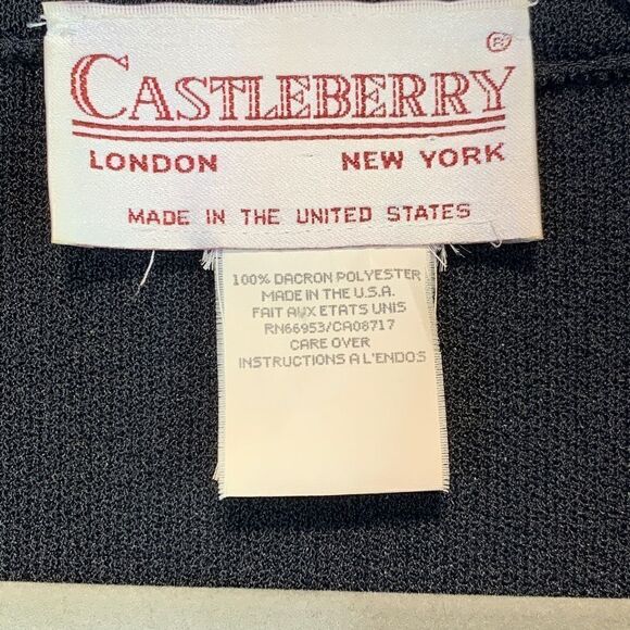 VINTAGE Castleberry Chanel Like Gold Button Knit Jacket - Picture 5 of 9